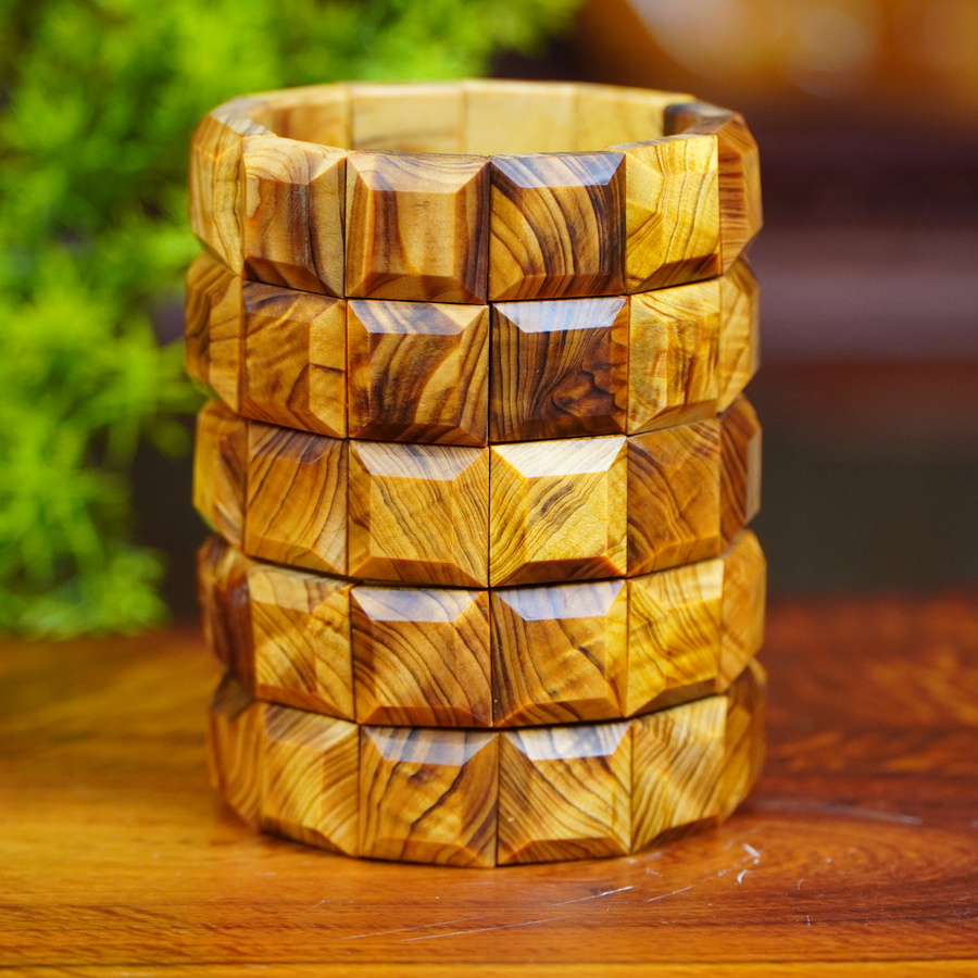 Hoàng Đàn Cận Chìm Vân Chun- Chớp bản vuông 18x18 Vân Chun- VHD19-18