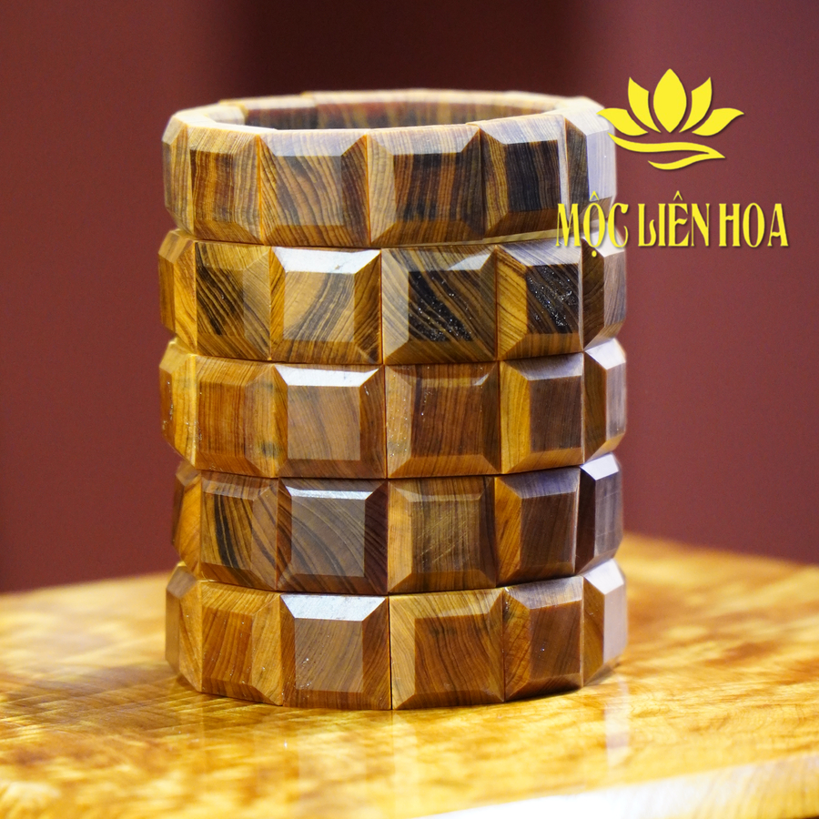 Hoàng Đàn (Cận Chìm) Thấu Quang- thơm ngọt- bản lách vuông [VHD04]