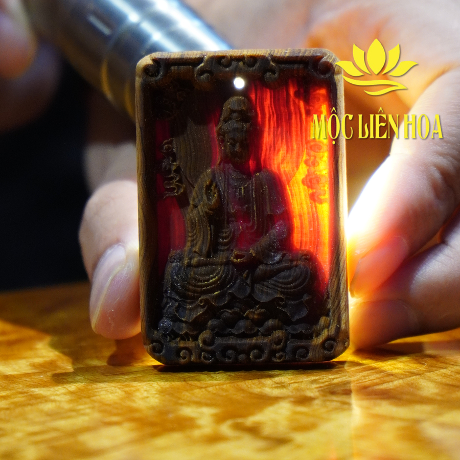 Mặt Phật Bản Mệnh Hoàng Đàn (Cận Chìm) Thấu Quang cho 12 con Giáp – PHD02