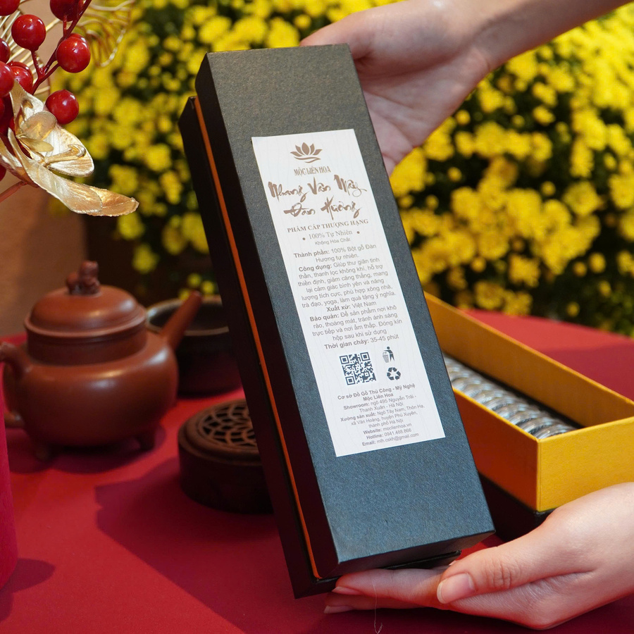 Nhang Vân Mây Hoàng Đàn Tuyết Lạng Sơn - Thượng Hạng - Thơm Ngọt-  Hộp 20 Miếng